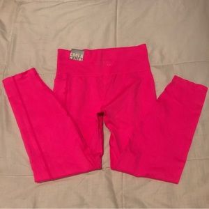 3/40$ PINK - NWT Cool & Comfy Neon Pink Yoga Pants WITH pockets